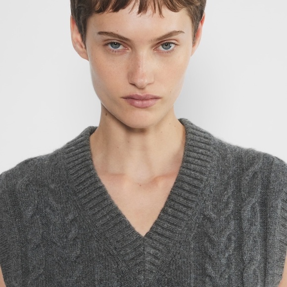 Sunday Best Winston Sweater Vest - Picture 6 of 7